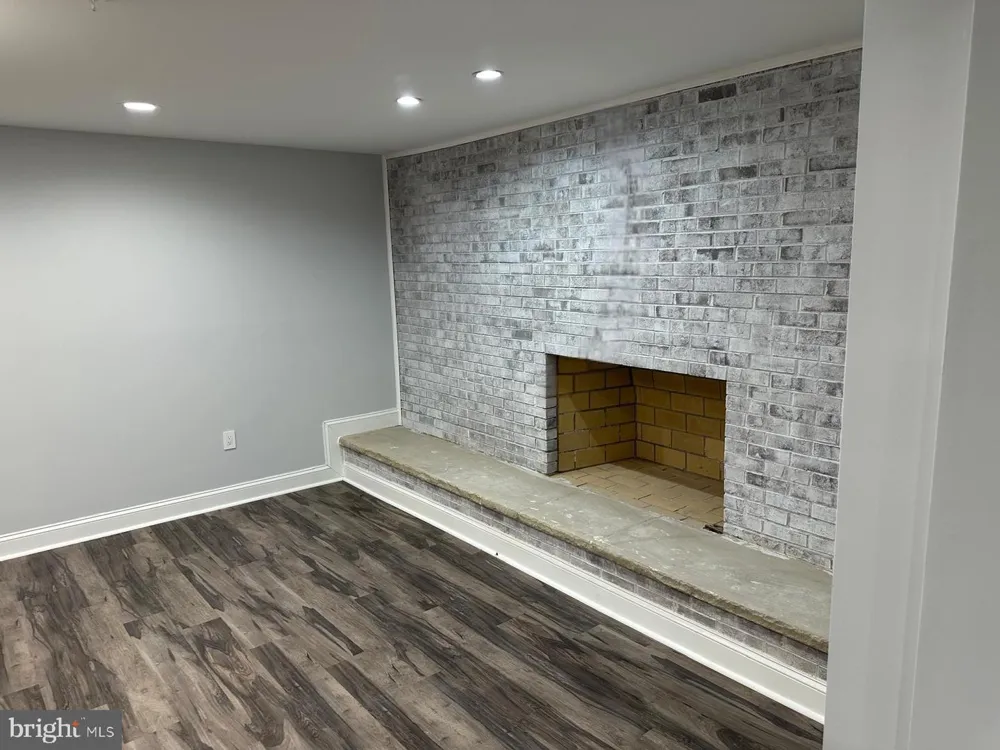 17401 CENTRAL AVENUE Upper Marlboro, MD 20774