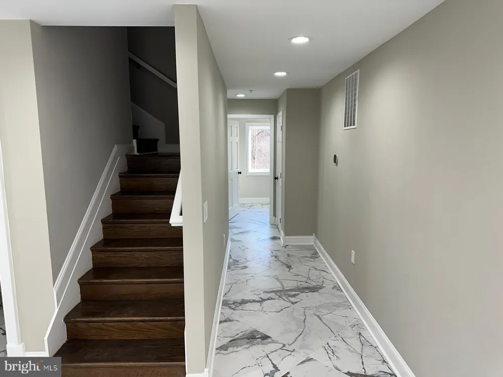17401 CENTRAL AVENUE Upper Marlboro, MD 20774