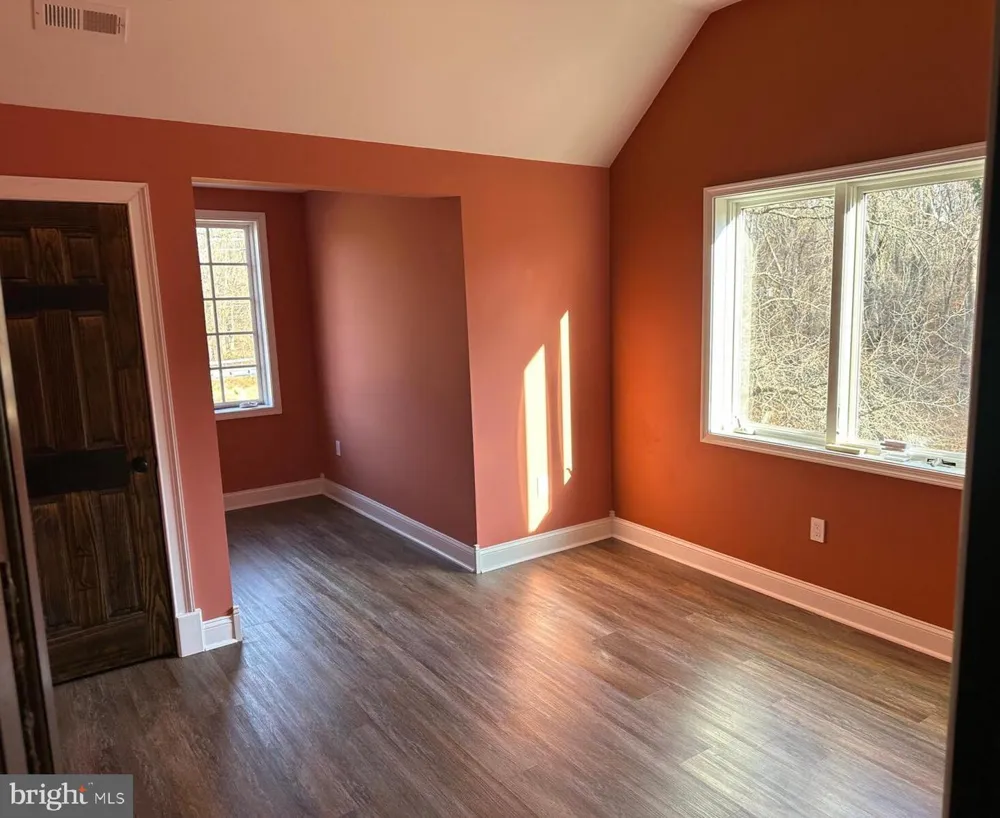 17401 CENTRAL AVENUE Upper Marlboro, MD 20774