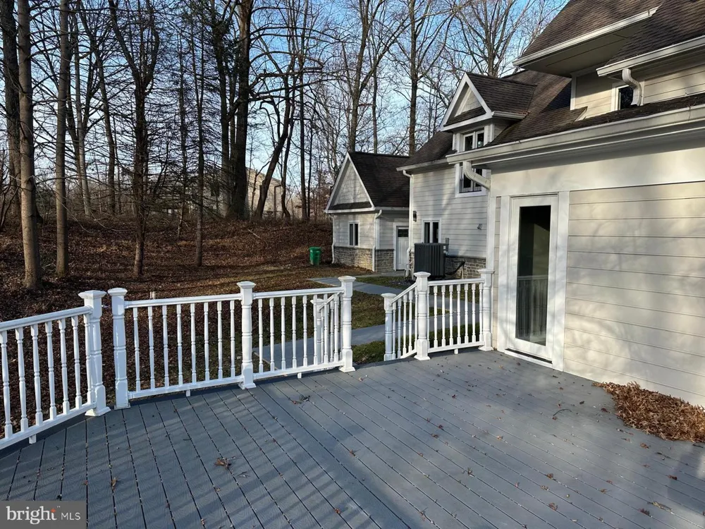17401 CENTRAL AVENUE Upper Marlboro, MD 20774