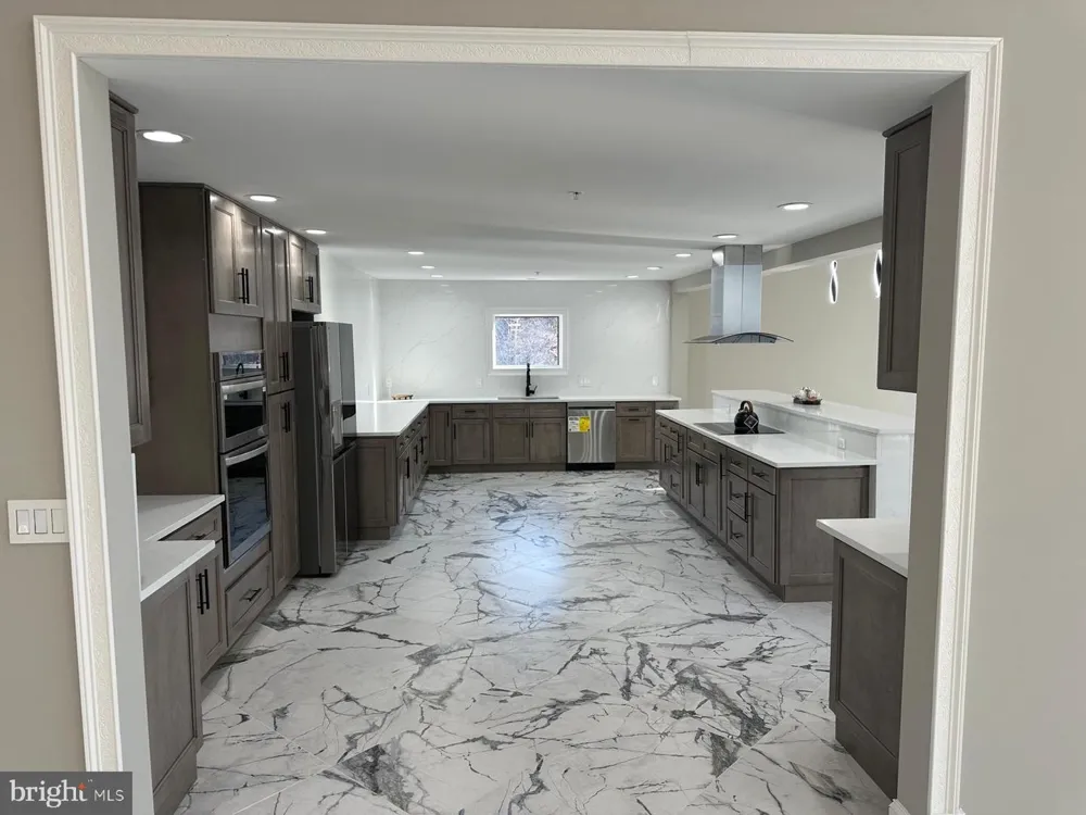17401 CENTRAL AVENUE Upper Marlboro, MD 20774