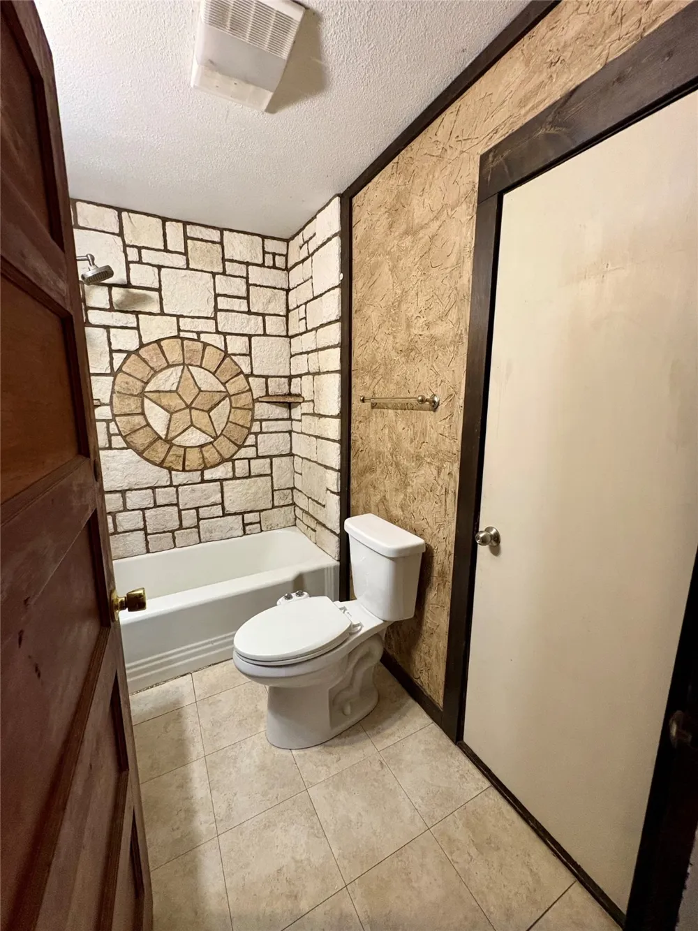 12644 Fm 196 Deport, TX 75435
