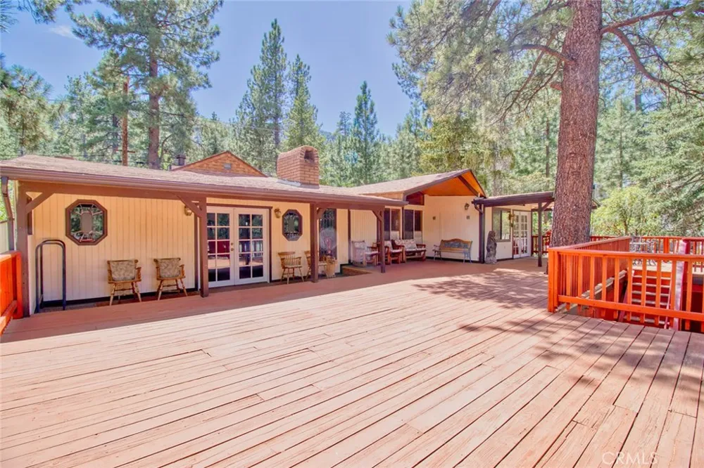 1513 Twin Lakes Wrightwood, CA 92397