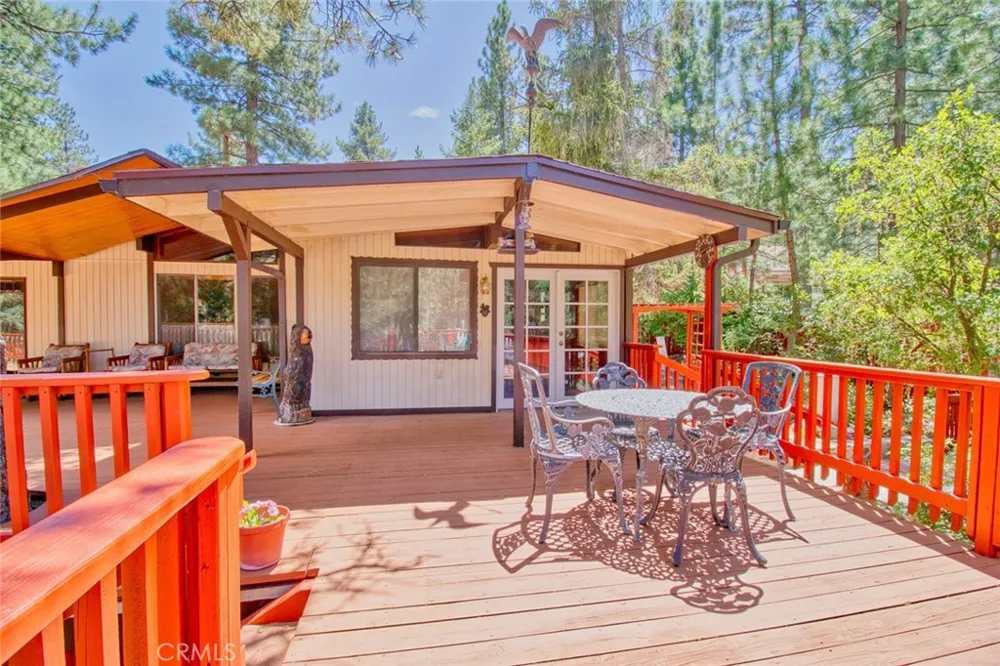 1513 Twin Lakes Wrightwood, CA 92397