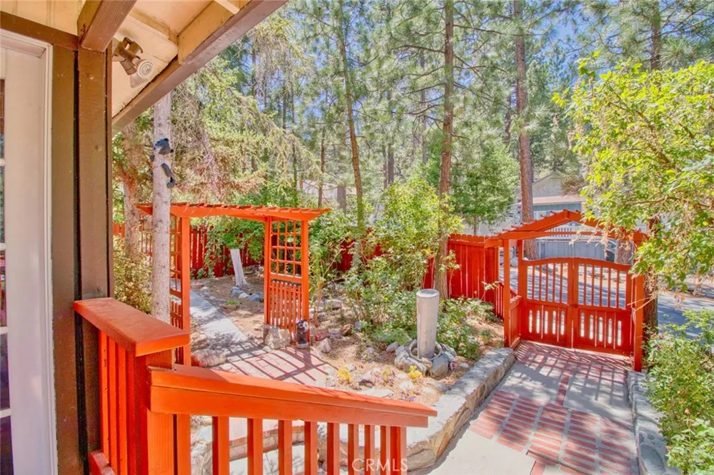 1513 Twin Lakes Wrightwood, CA 92397