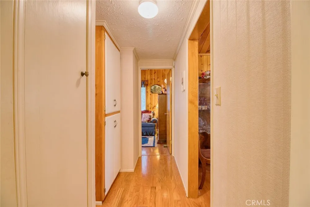 1513 Twin Lakes Wrightwood, CA 92397