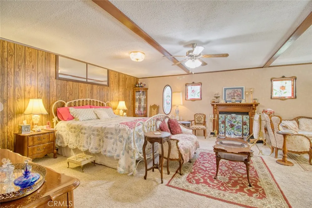 1513 Twin Lakes Wrightwood, CA 92397