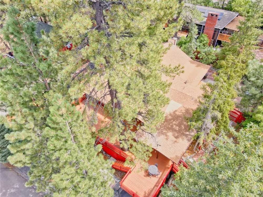 1513 Twin Lakes Wrightwood, CA 92397