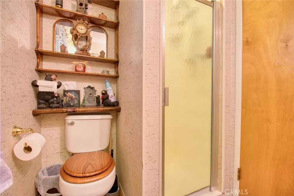 1513 Twin Lakes Wrightwood, CA 92397