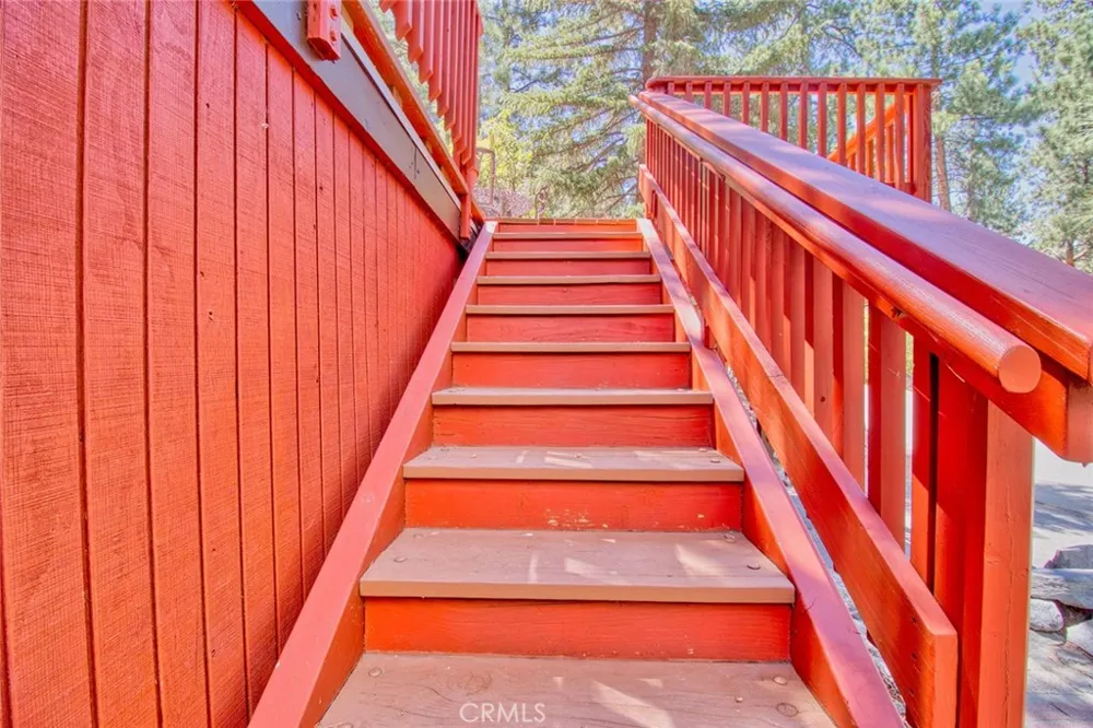 1513 Twin Lakes Wrightwood, CA 92397