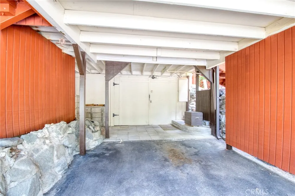 1513 Twin Lakes Wrightwood, CA 92397