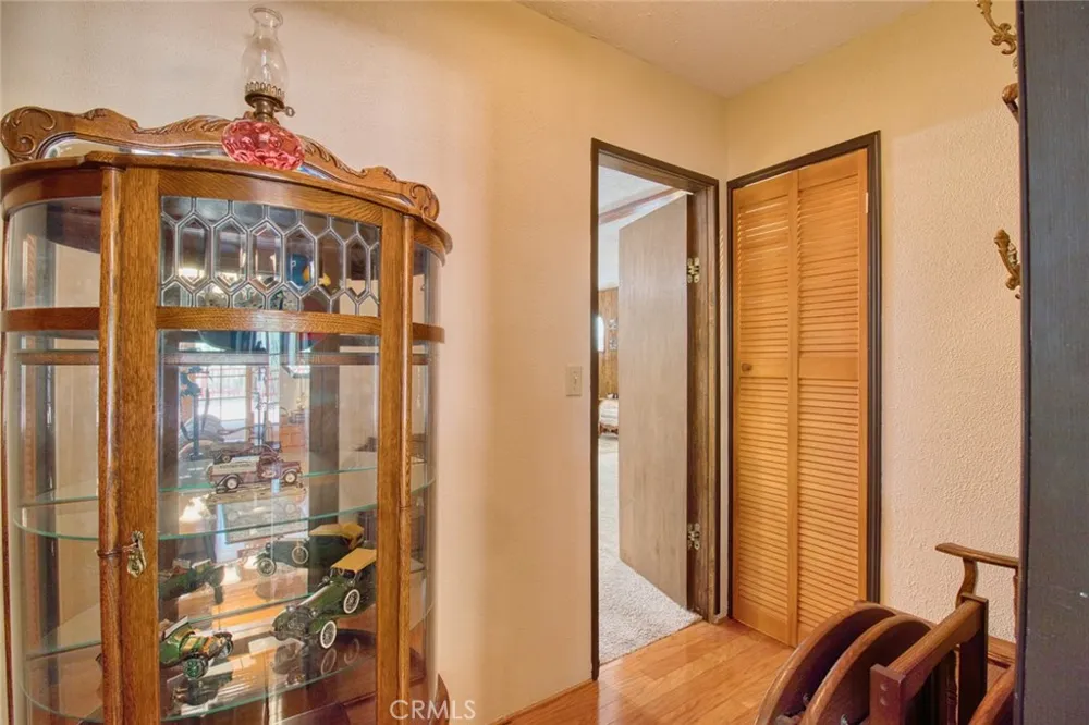 1513 Twin Lakes Wrightwood, CA 92397