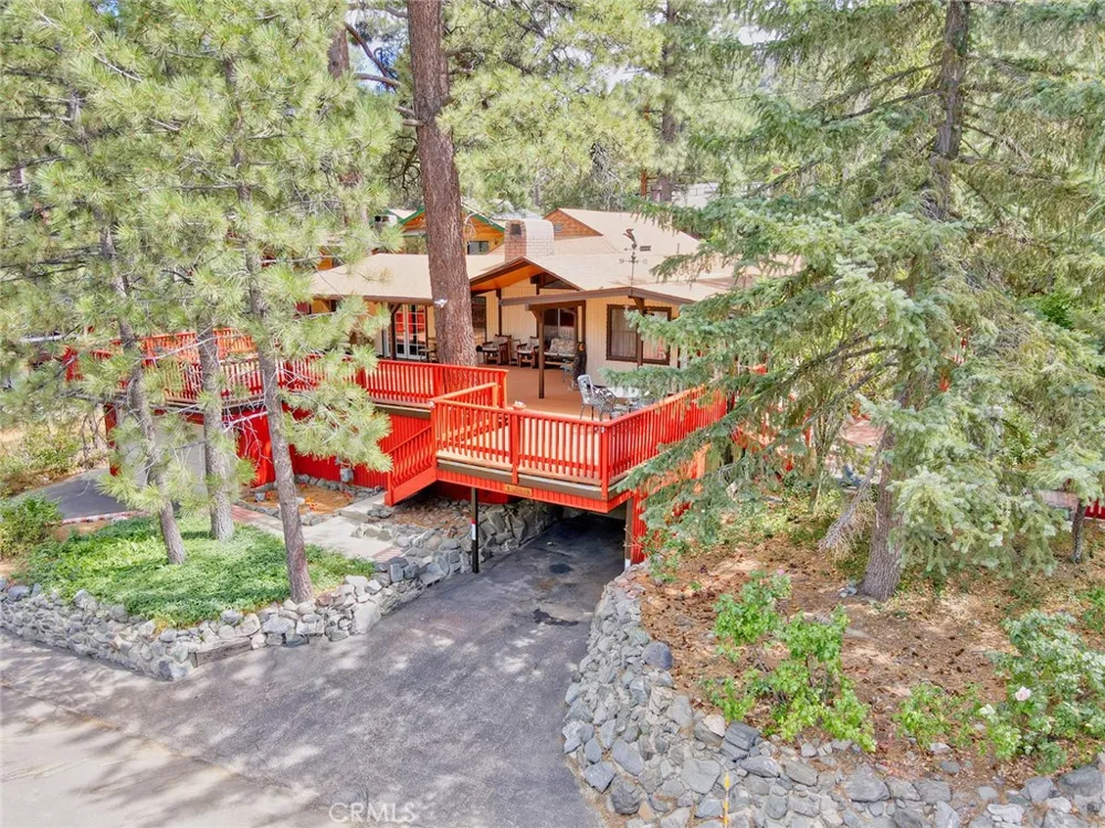 1513 Twin Lakes Wrightwood, CA 92397