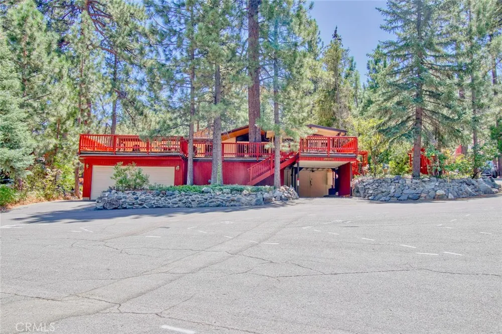 1513 Twin Lakes Wrightwood, CA 92397