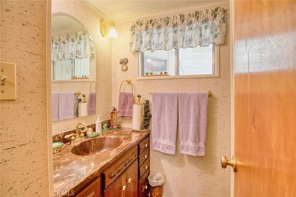 1513 Twin Lakes Wrightwood, CA 92397
