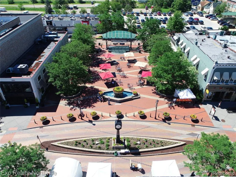 625 Center Street Northville City, MI 48167