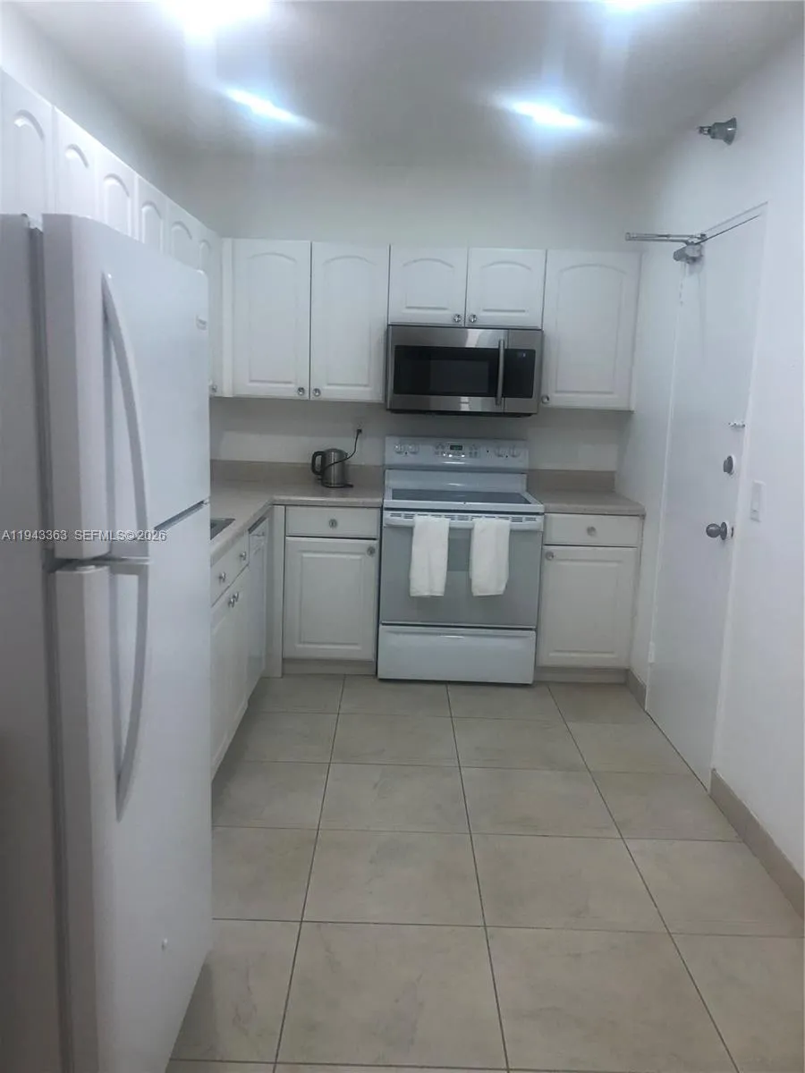 10185 Collins Ave #1016 Bal Harbour, FL 33154
