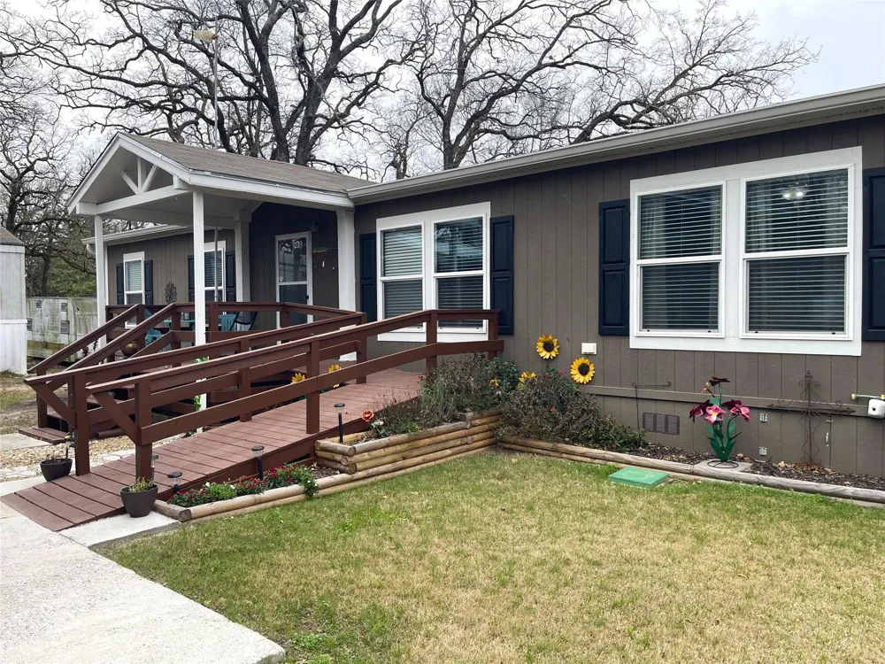 351 Club Lake Road, Gate 2 Teague, TX 75860