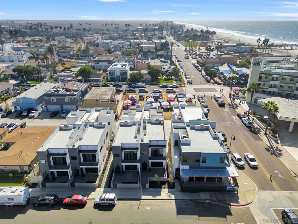 807 Seacoast Dr Imperial Beach, CA 91932