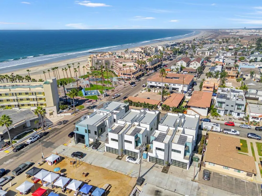 807 Seacoast Dr Imperial Beach, CA 91932