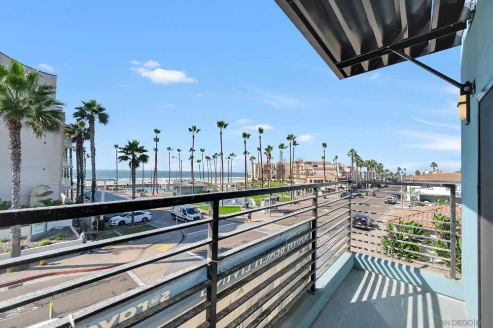 807 Seacoast Dr Imperial Beach, CA 91932