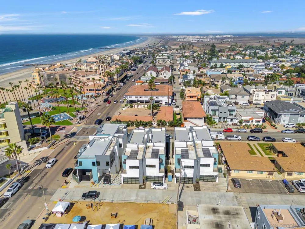807 Seacoast Dr Imperial Beach, CA 91932