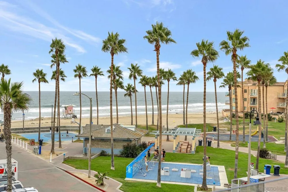807 Seacoast Dr Imperial Beach, CA 91932