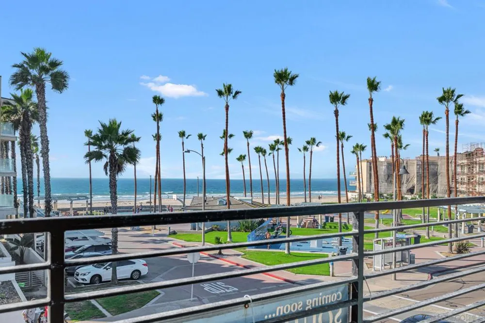 807 Seacoast Dr Imperial Beach, CA 91932