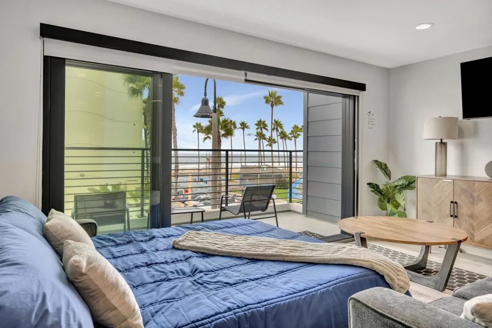 807 Seacoast Dr Imperial Beach, CA 91932