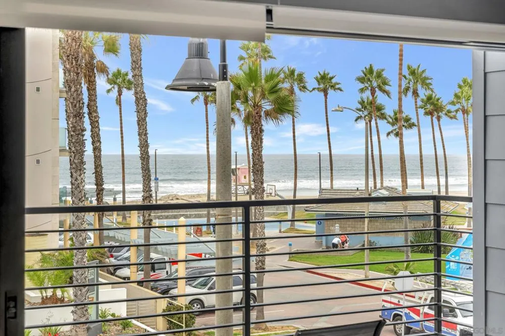807 Seacoast Dr Imperial Beach, CA 91932