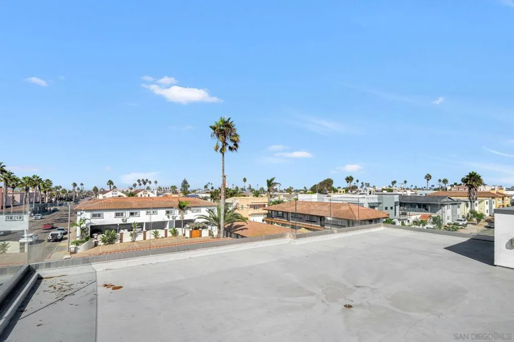 807 Seacoast Dr Imperial Beach, CA 91932