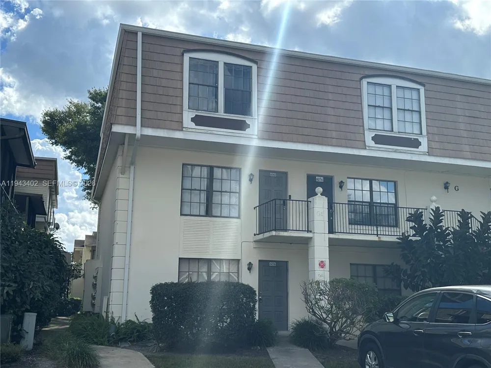 6060 Village Cir Orlando, FL 32822