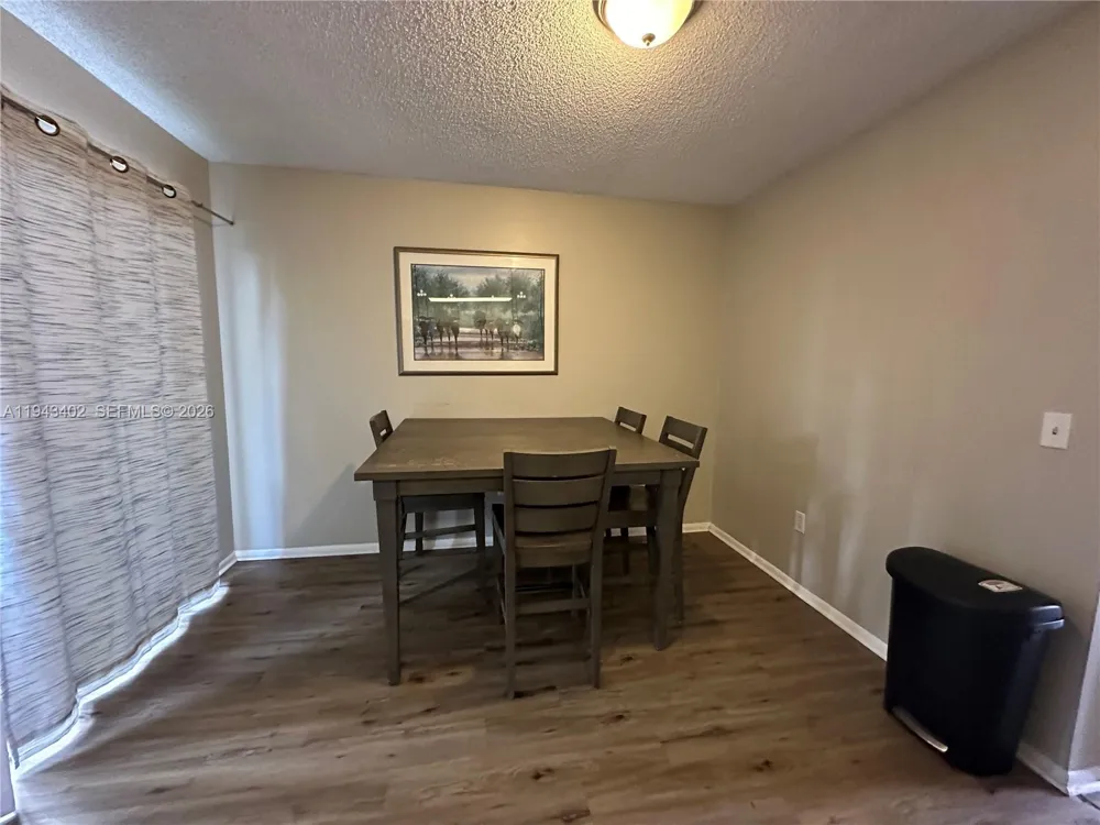 6060 Village Cir Orlando, FL 32822