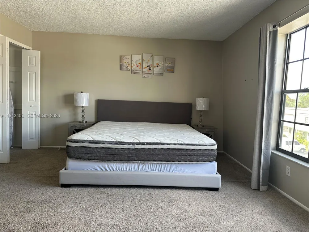 6060 Village Cir Orlando, FL 32822