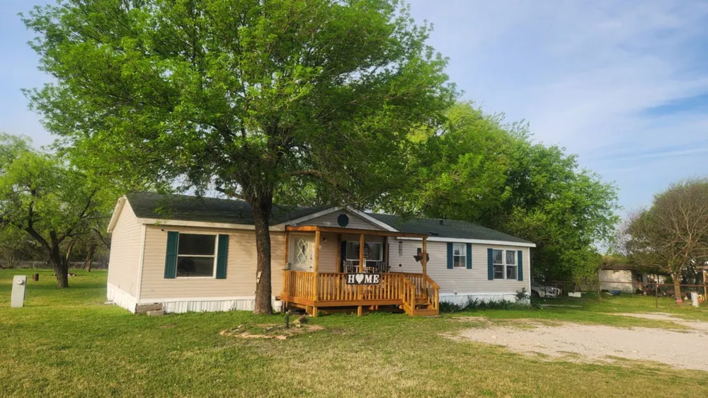7241 S Interstate 45 Service Road Alma, TX 75119