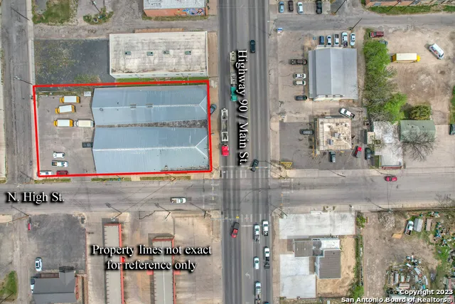 128 W Main St Uvalde, TX 78801