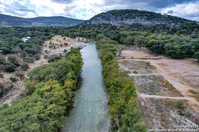 65 COMMANCHE CREEK RD Concan, TX 78838