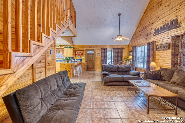 65 COMMANCHE CREEK RD Concan, TX 78838