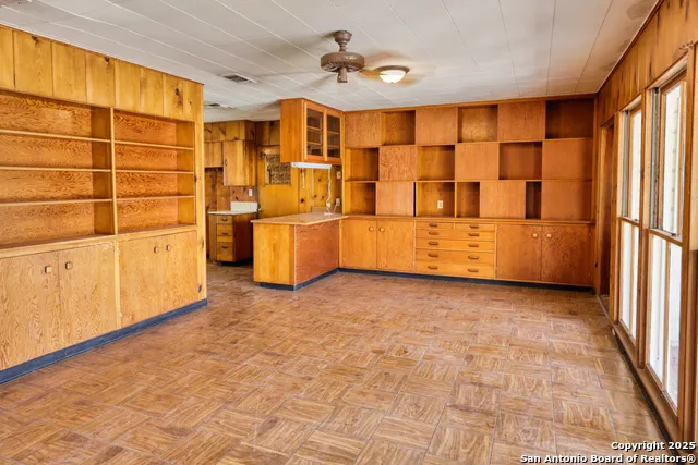 728 Getty St. Uvalde, TX 78801
