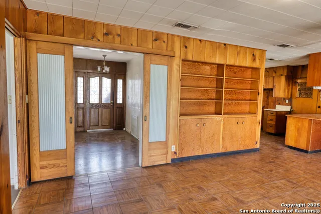 728 Getty St. Uvalde, TX 78801