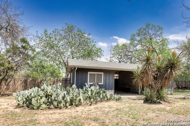 728 Getty St. Uvalde, TX 78801