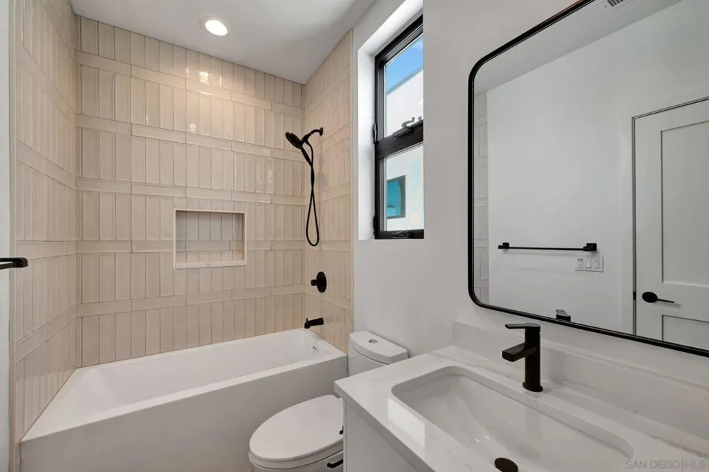 109 Daisy Ave Imperial Beach, CA 91932