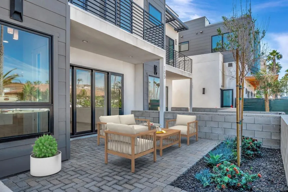 109 Daisy Ave Imperial Beach, CA 91932