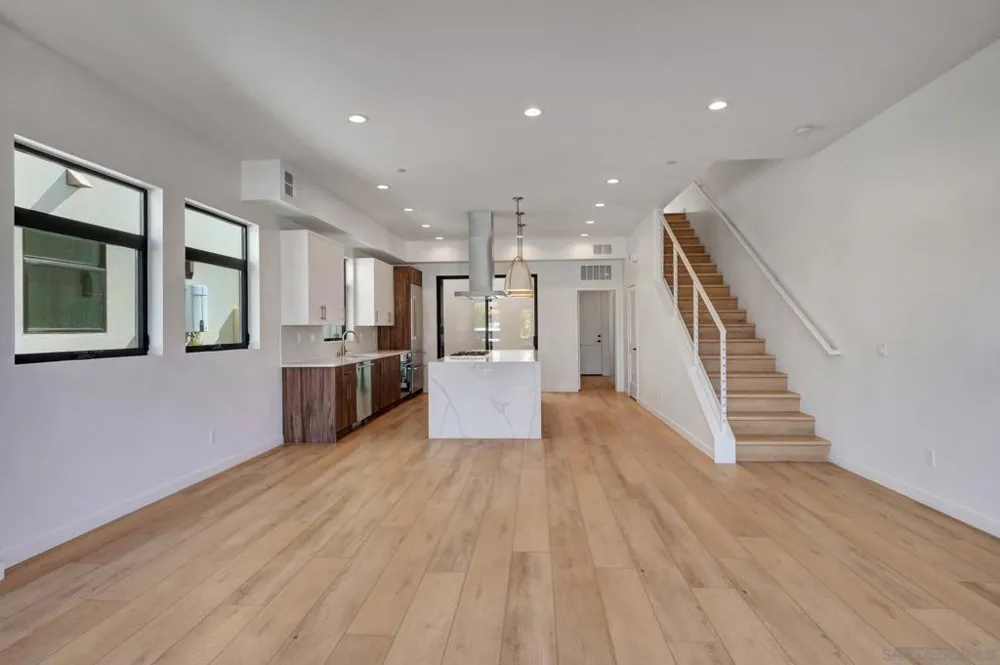 109 Daisy Ave Imperial Beach, CA 91932