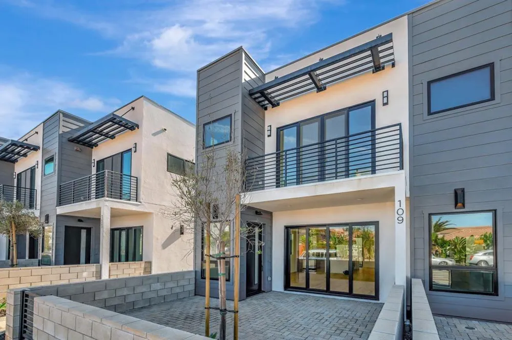 109 Daisy Ave Imperial Beach, CA 91932