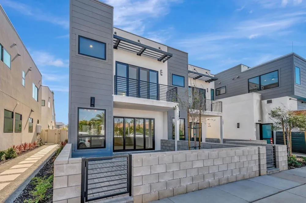 109 Daisy Ave Imperial Beach, CA 91932