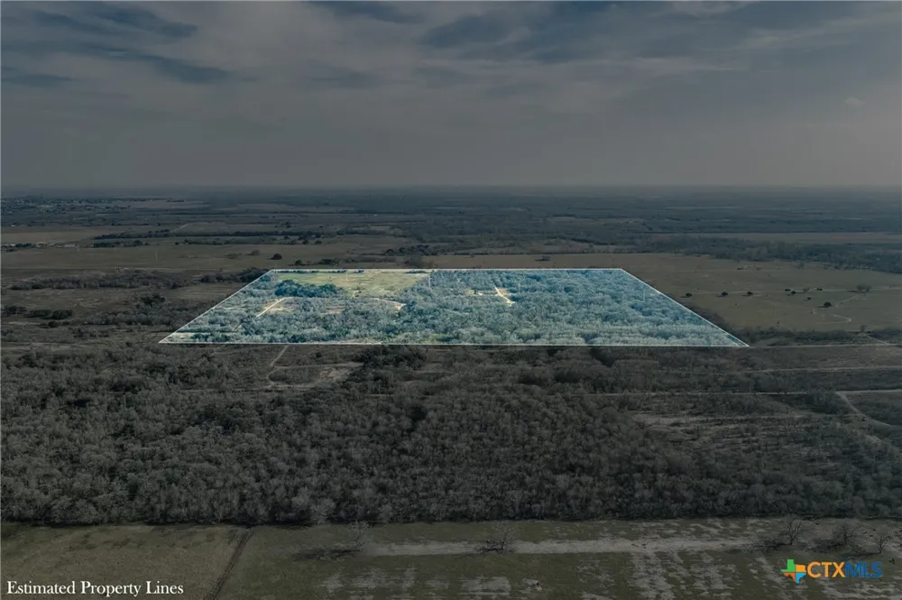 1144 Treetop Lane Luling, TX 78648