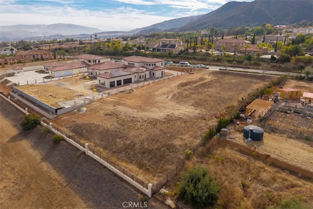 1127 Casper Circle Corona, CA 92881