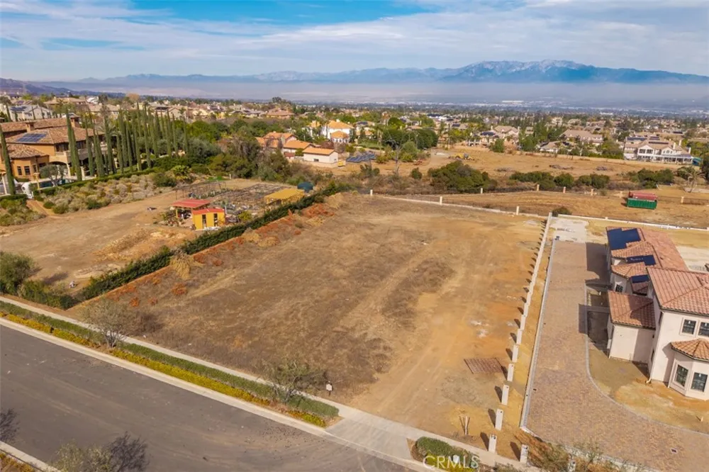 1127 Casper Circle Corona, CA 92881