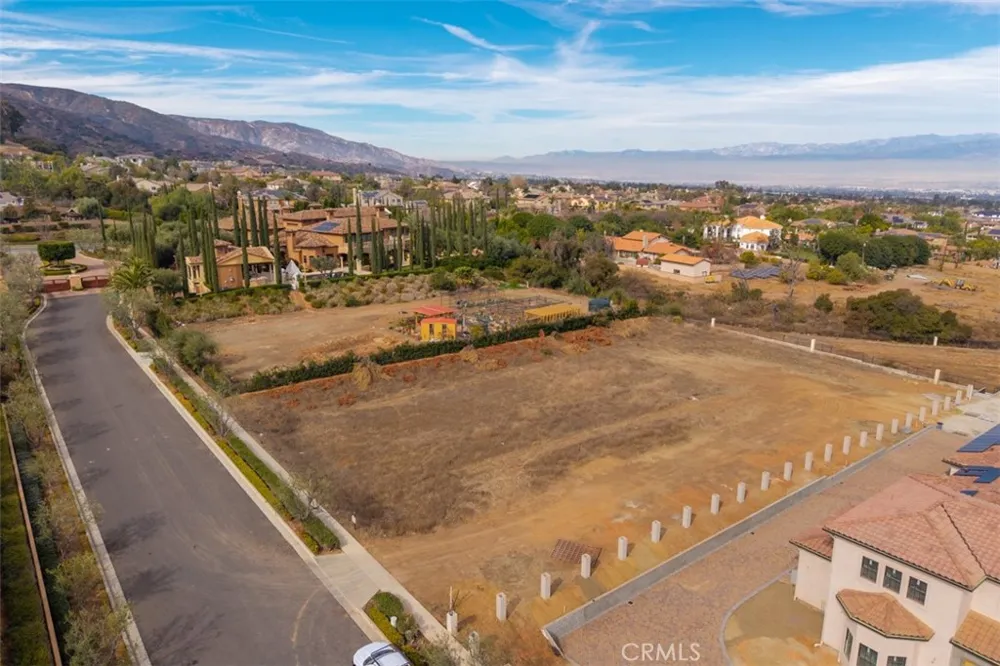 1127 Casper Circle Corona, CA 92881